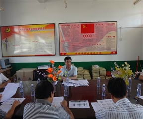 彭院长下电子工程系调研