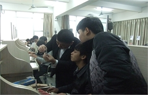 珠宝专业开始实训课程，工学结合取得初步成效