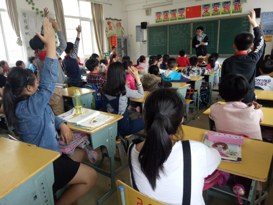 我院翔羽社前往建国小学开展实践教学活动