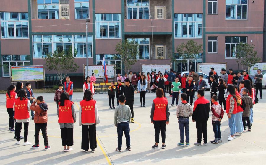 雷锋月：我院开展建国小学“大爱微课堂”志愿服务活动