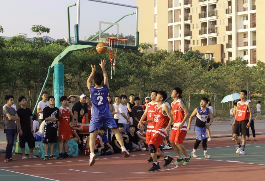 强强对话，校运会篮球赛上演巅峰对决