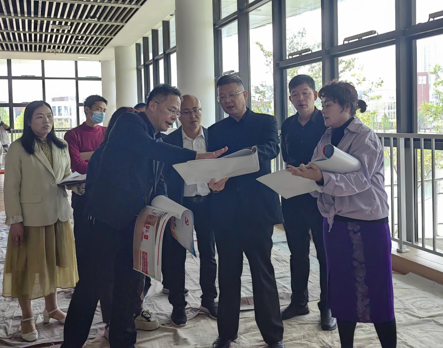 湄职院加快党建馆、廉洁文化广场、雷锋广场建设  党委书记林建华带队现场调研
