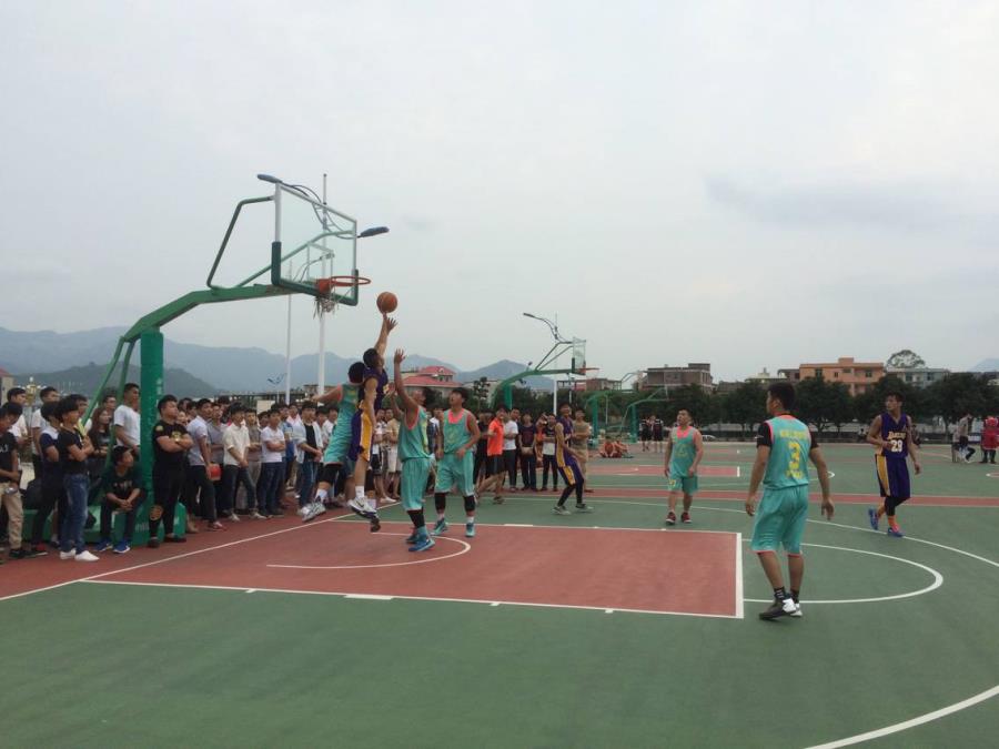建筑工程学院在2017年新老生篮球赛中荣获第二