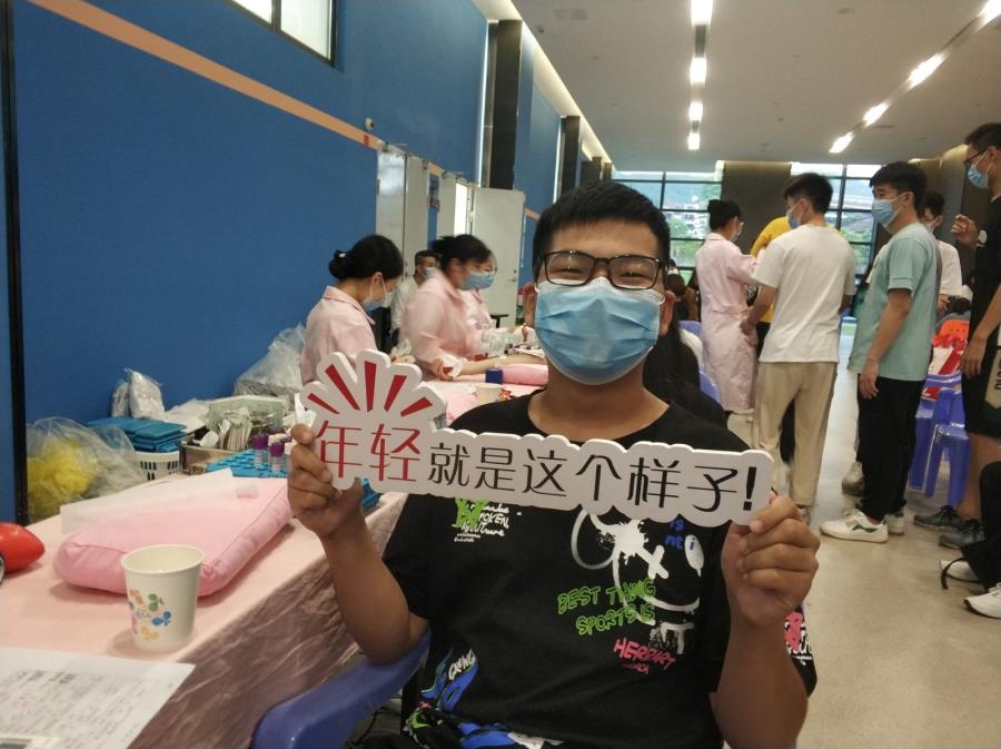 以博爱之心，铸生命之血|建筑工程系师生积极参加无偿献血活动