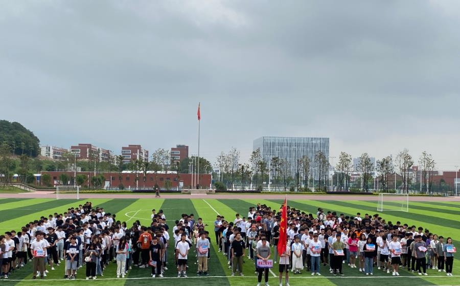 珍爱生命 健康成长|建筑工程系举行升旗仪式