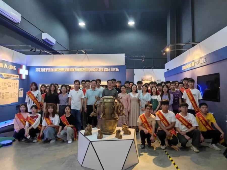 我为师生办实事|建筑工程系开展“党建+防震减灾科普宣传”志愿服务活动