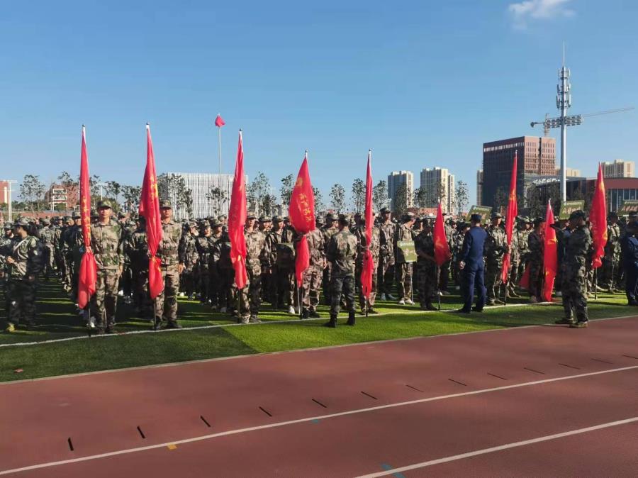 军训拉练 | 坚持让我们执着地前行
