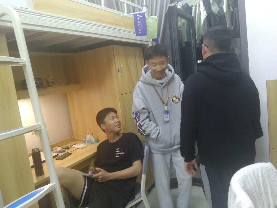 宿舍安全从我做起 | 建筑工程系开展宿舍违规电器突击检查