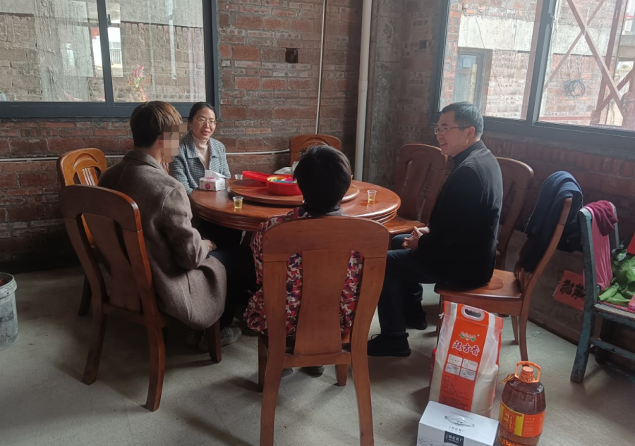 精准送温暖 资助暖人心│建筑工程系开展家校关怀万里行