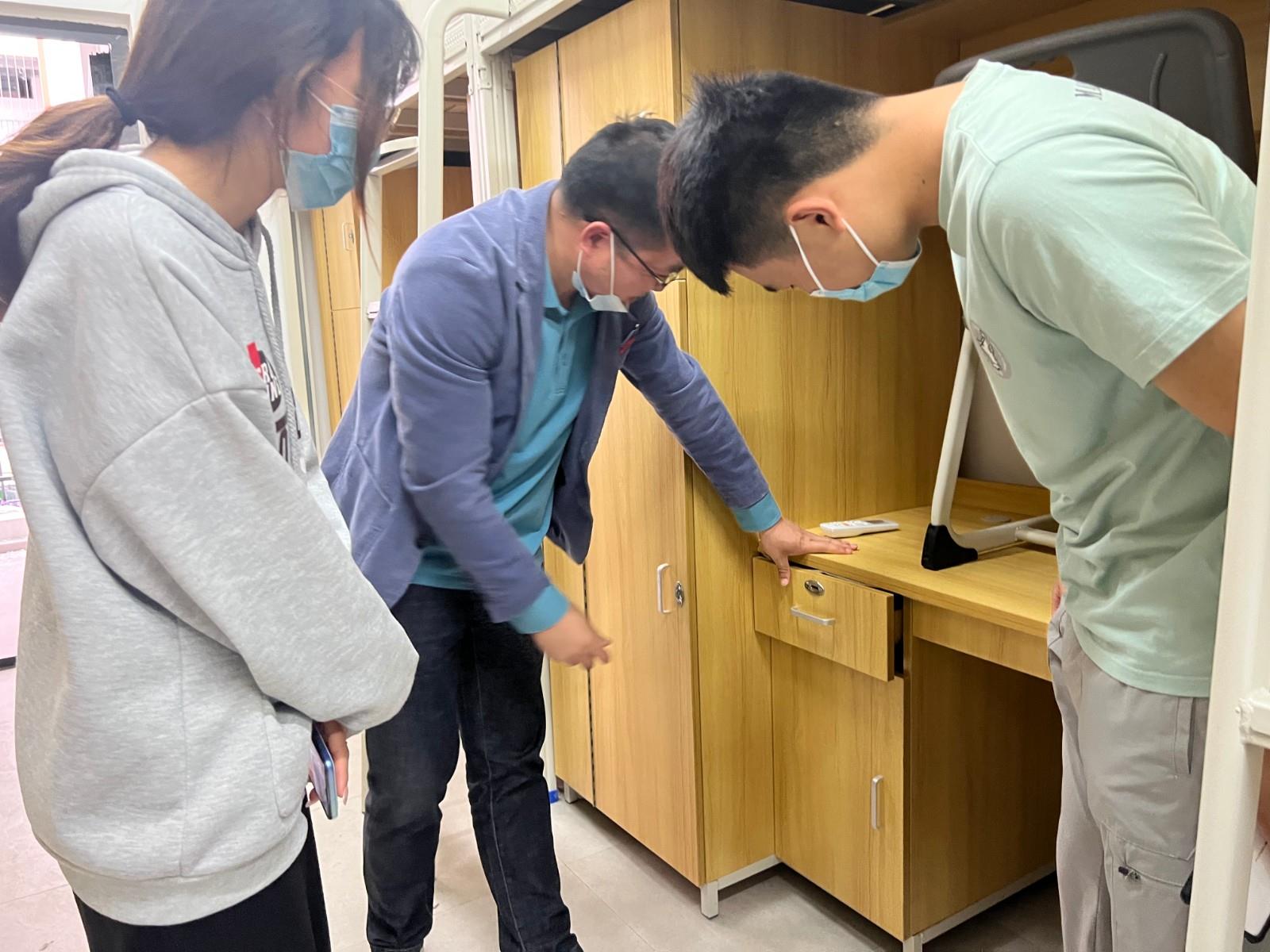 浓浓关怀暖人心 | 我系领导深入学生新宿舍排查安全隐患