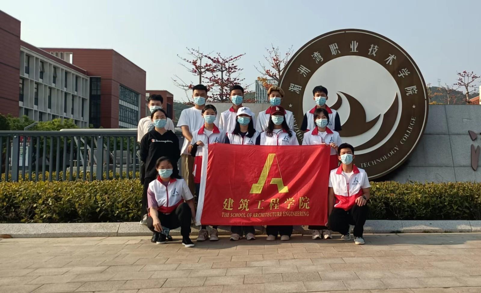 防控疫情，为爱值守｜疫情防控不放松，温情迎接返校生