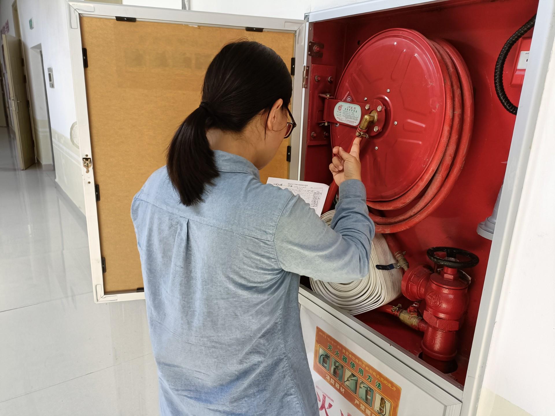 喜迎二十大，安全伴我身 | 建筑工程系开展教学楼安全隐患大排查