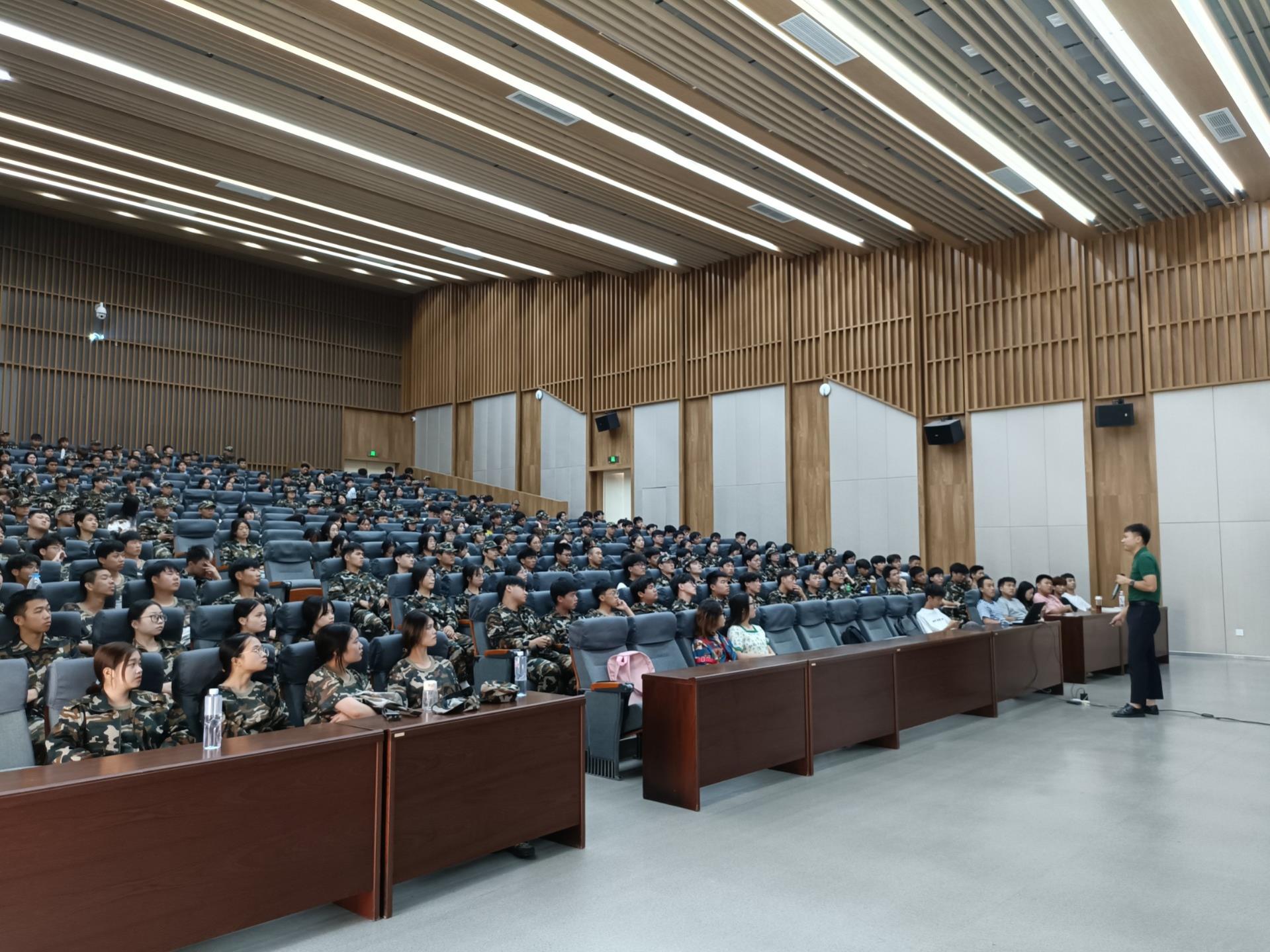入学教育|建筑工程系开展2022级新生社区生活教育培训