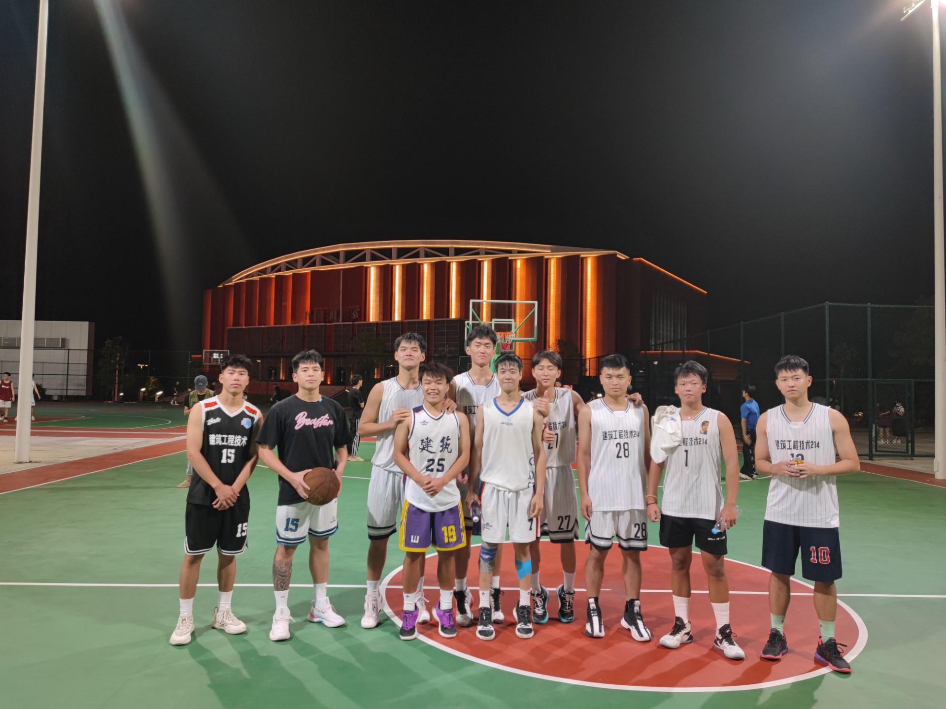喜迎二十大，奋进新征程｜挥汗为之追逐，投篮为之沸腾