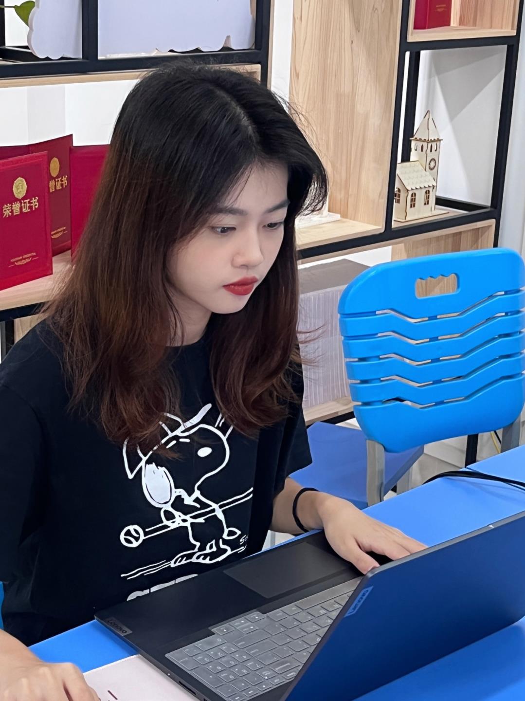资助育人｜强国有我，请党放心－2022年国家励志奖学金获得者：林怡萍