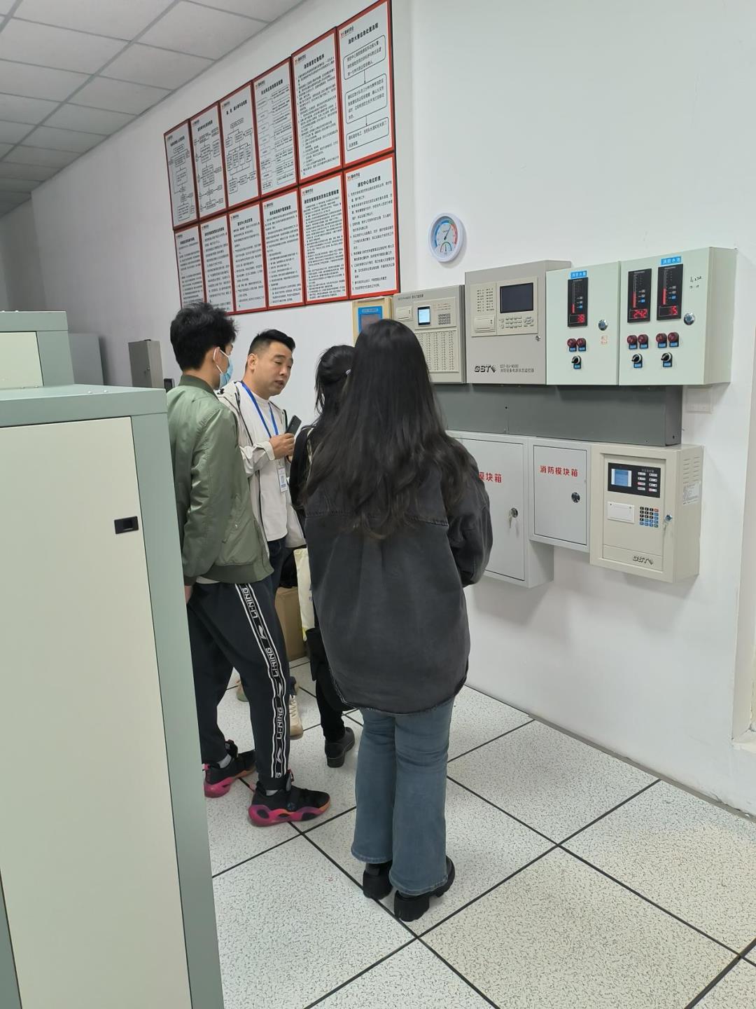 访企调研│建筑工程系消防专业教师前往象屿集团进行访企调研