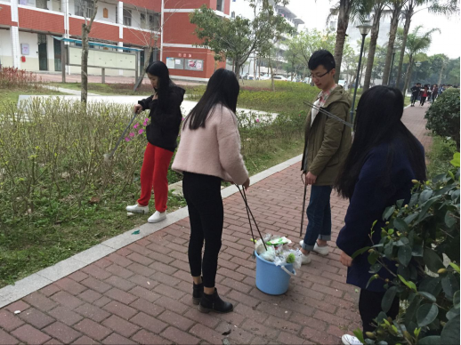 我系第二党支部开展服务活动