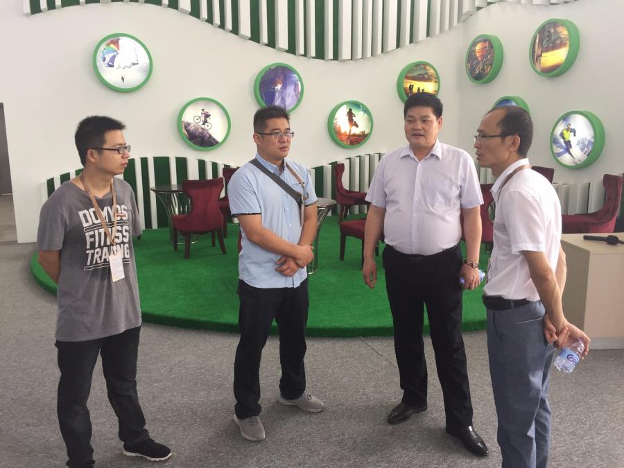 工商管理系组织商务专业学生参观湄洲湾港务集团