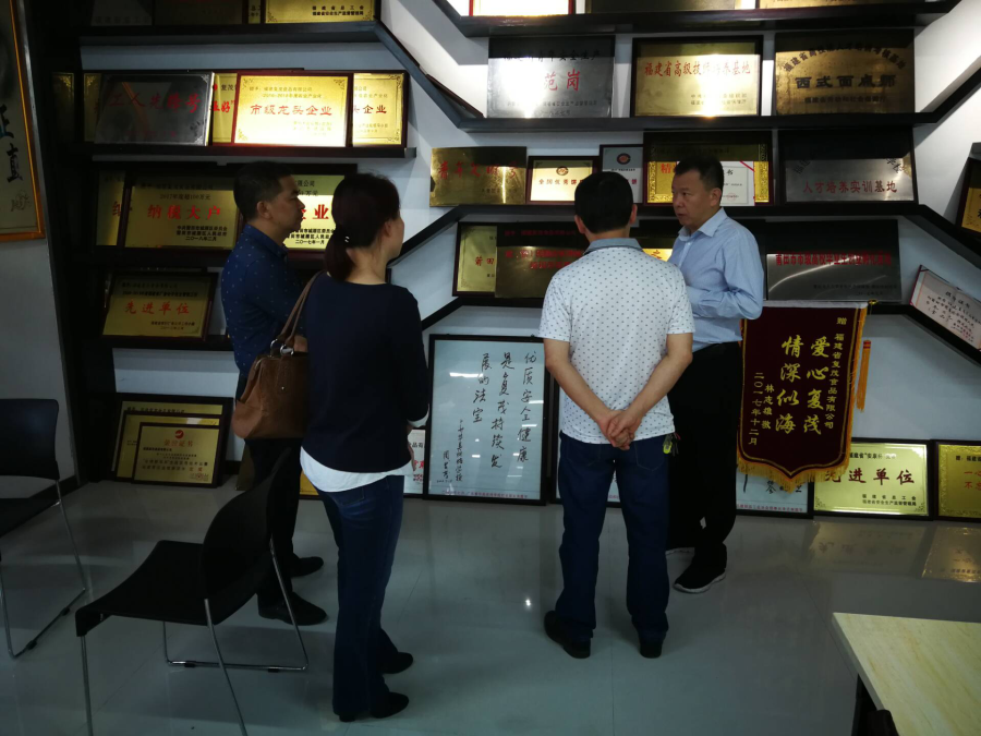 校企办和工商管理系前往复茂食品有限公司共谋中小企业CMP培养计划