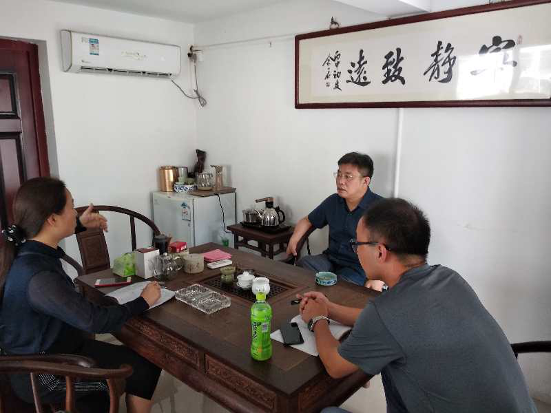 工商管理系前往市邮政管理局交流物流管理专业建设