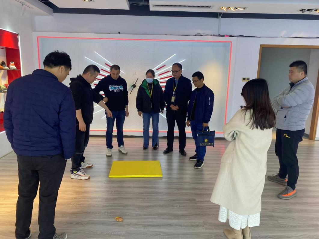访企拓岗促就业|系领导带队赴企业走访交流
