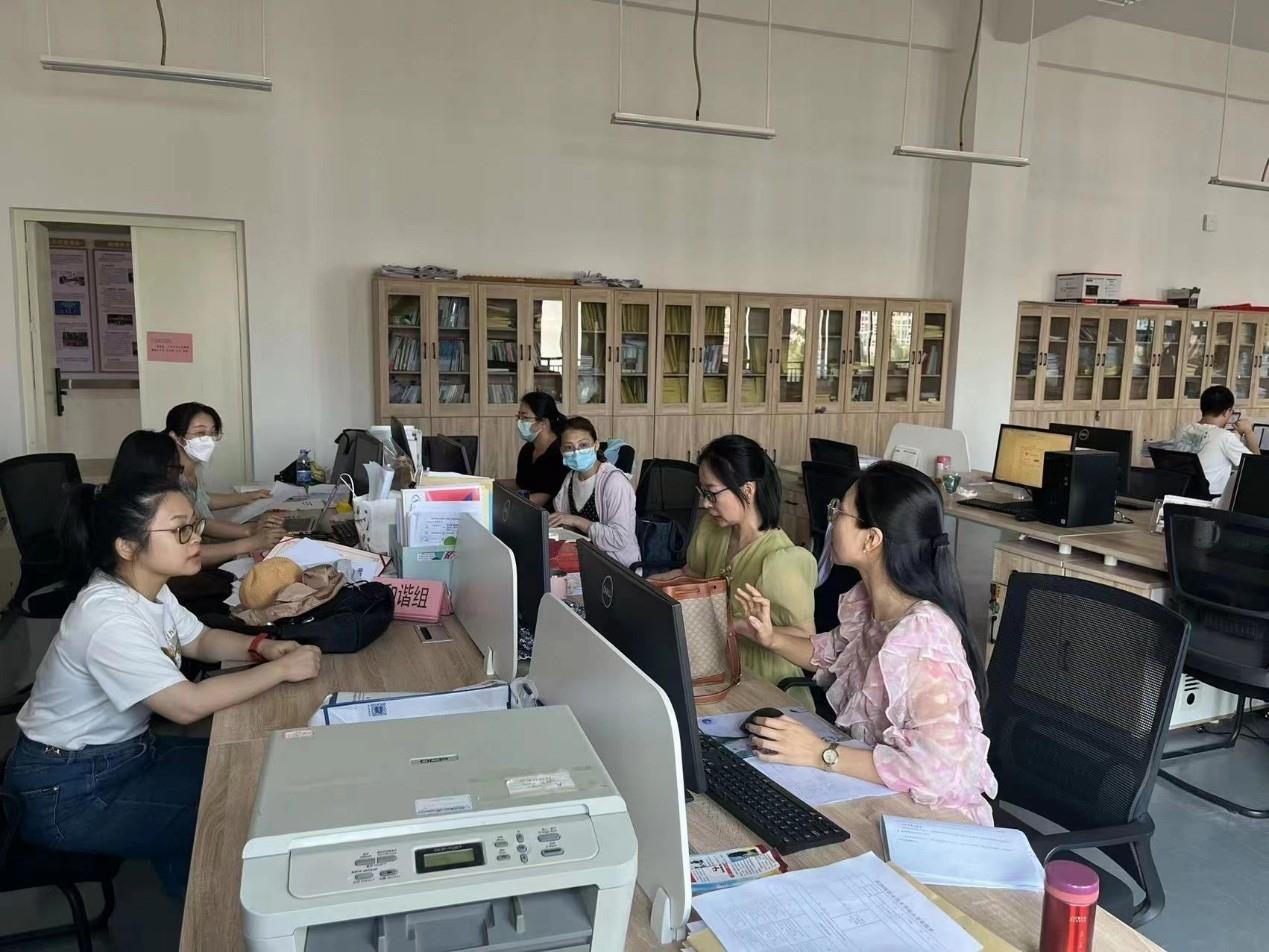 大数据与会计专业召开2023-2024学年度第一学期教材 征订论证会