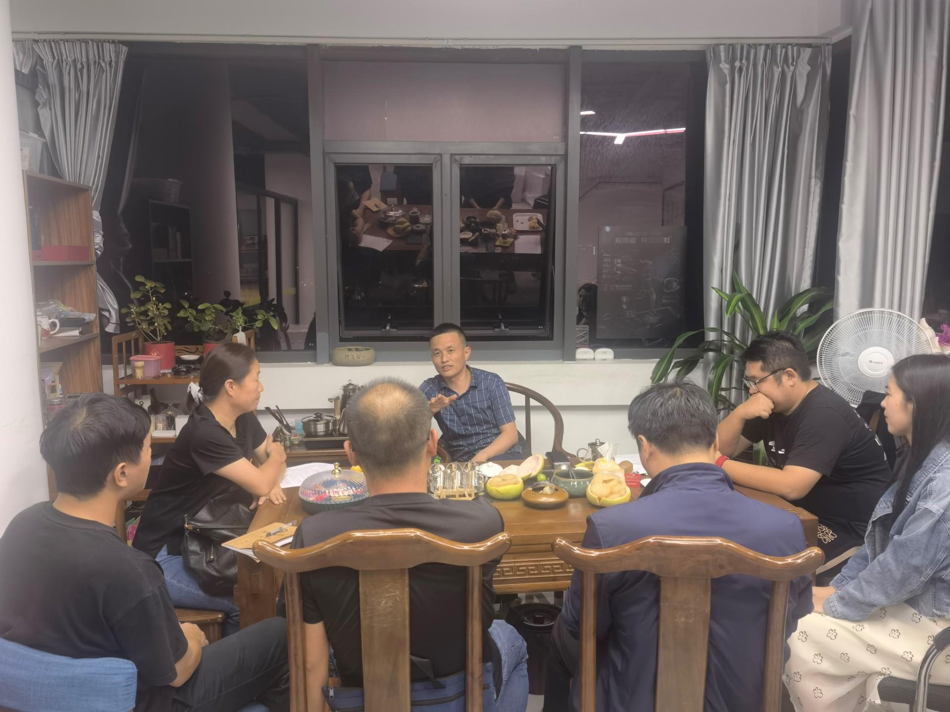 湄洲湾职业技术学院工商管理系赴青春之家电子商务有限公司开展校企合作洽谈
