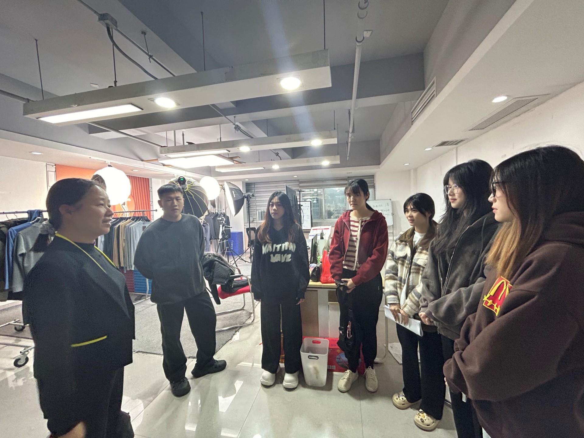 访企拓岗促就业 | 才子服饰股份有限公司