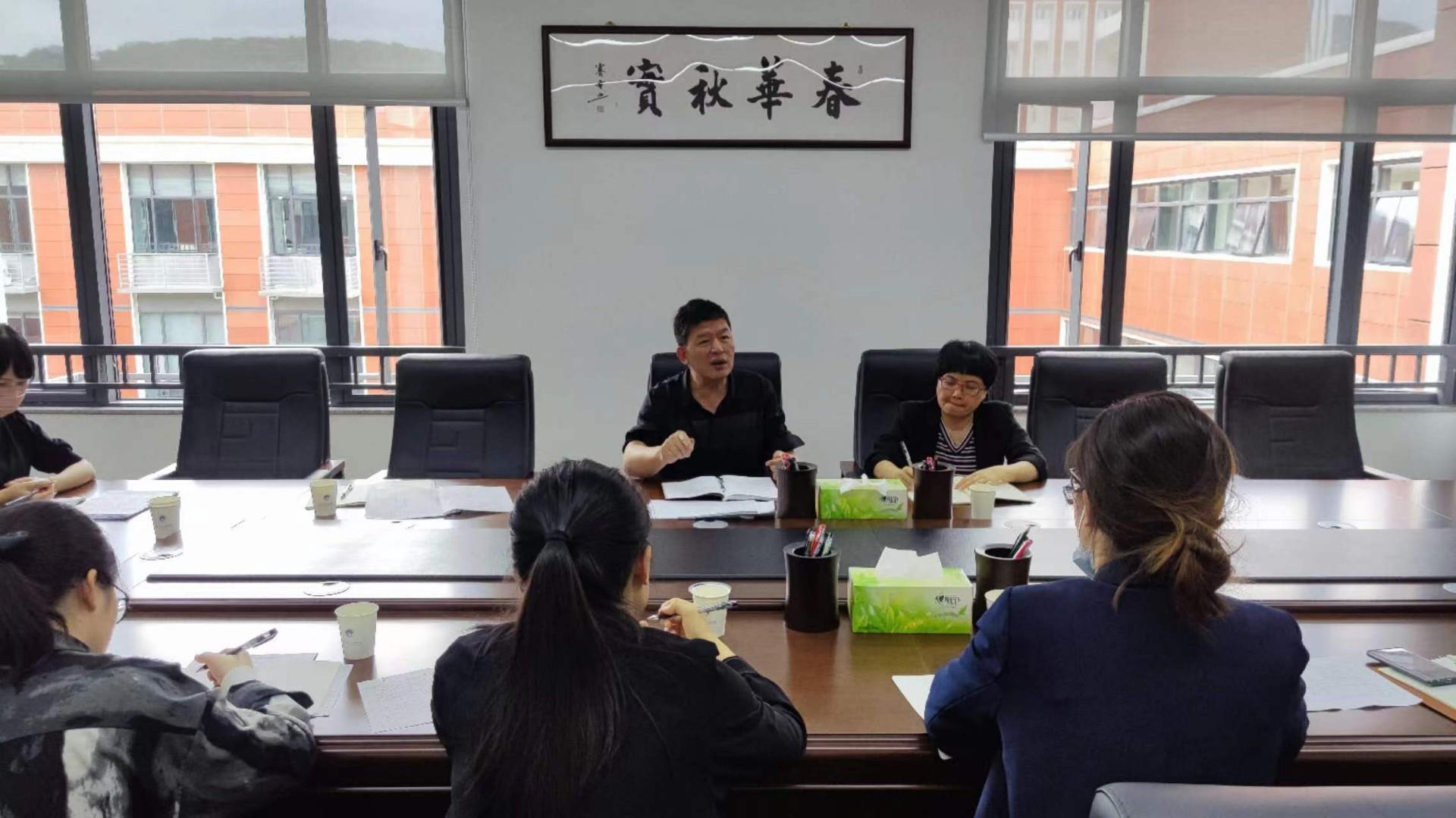 张凡到相关职能部门开展制度机制建设情况调研