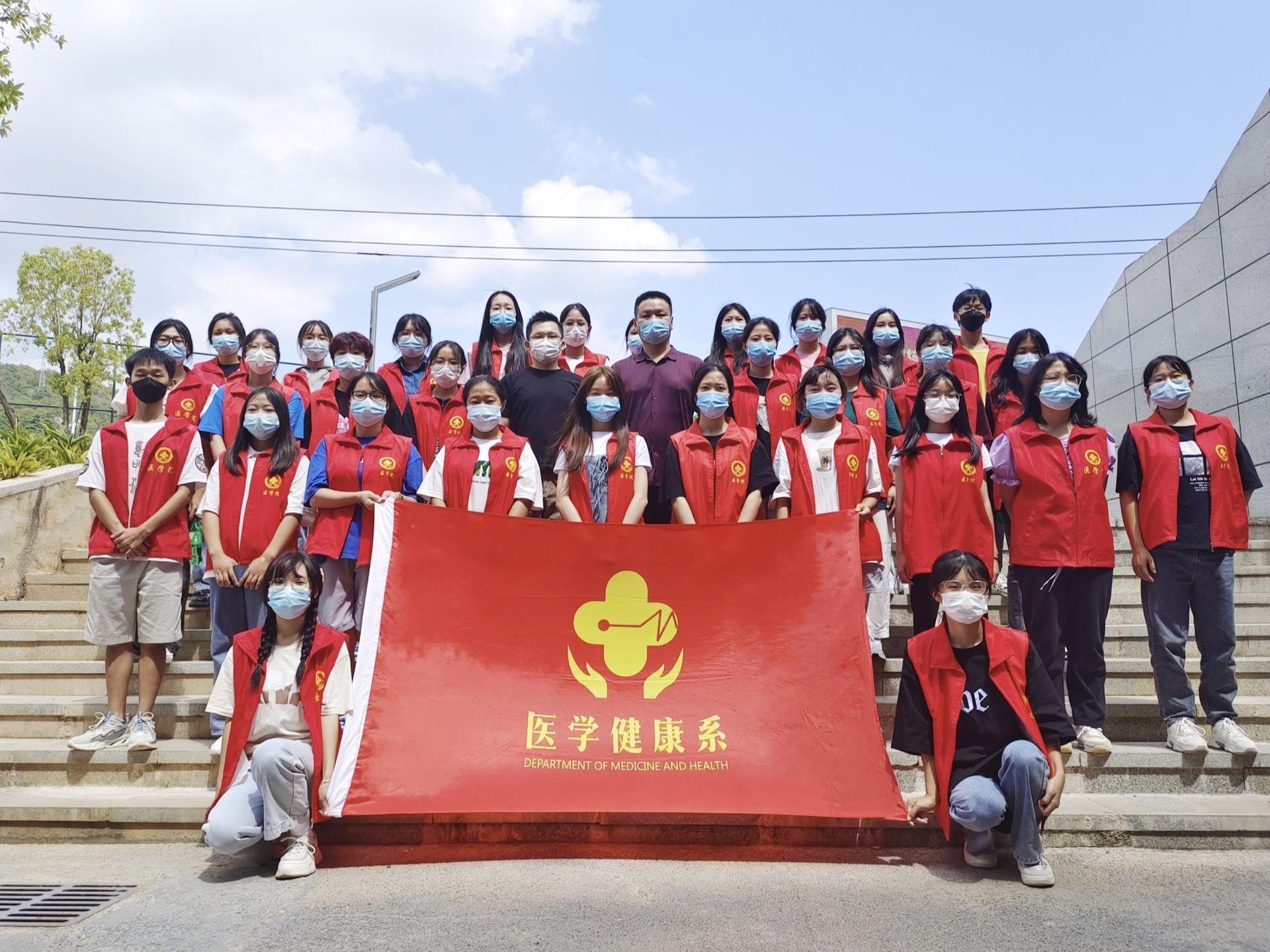 抗疫有我 温暖前行|志愿者助力核酸检测采集工作