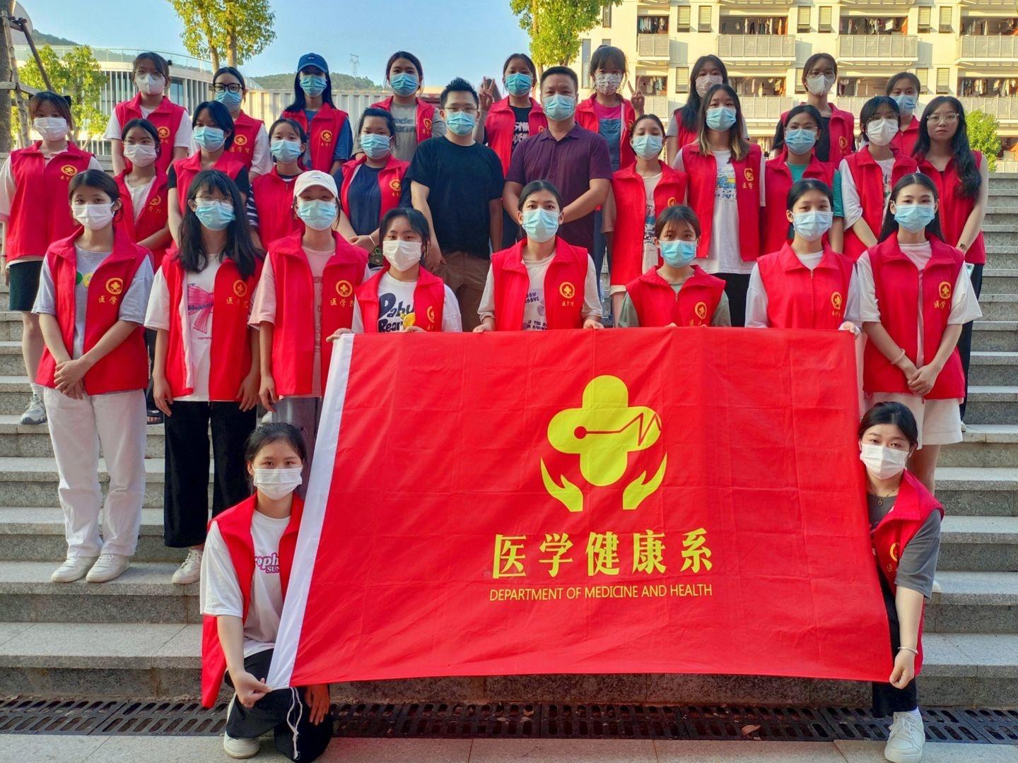 全员核酸检测，筑牢校园防疫“安全线”